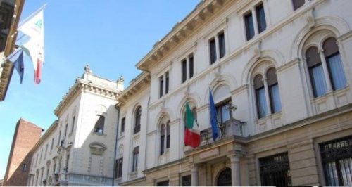 Pavia Contributi a fondo perduto fino a 2.500 euro settore apistico