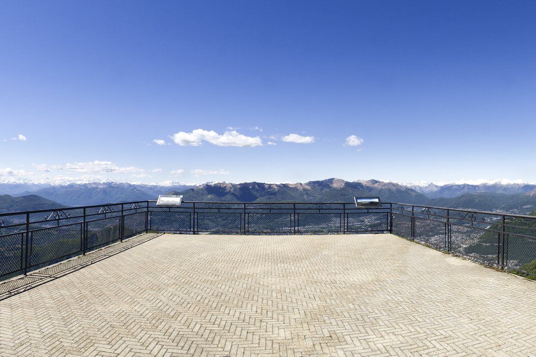 Balcone-dItalia-Vetta-Sighignola-Alta-Valle-Interlvi-Como.jpg