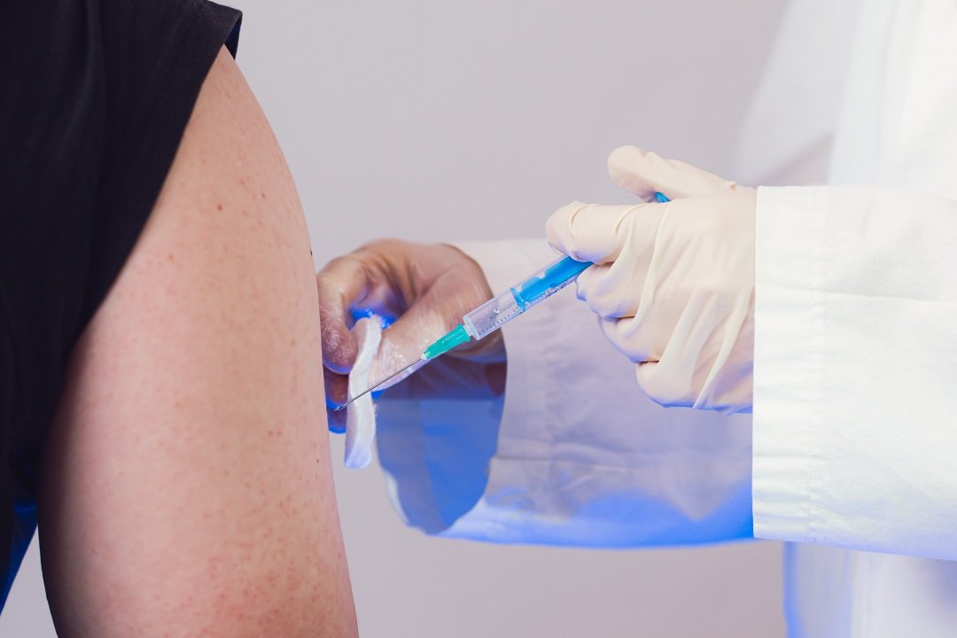 vaccinazione-anti-Covid-simbolica.jpg