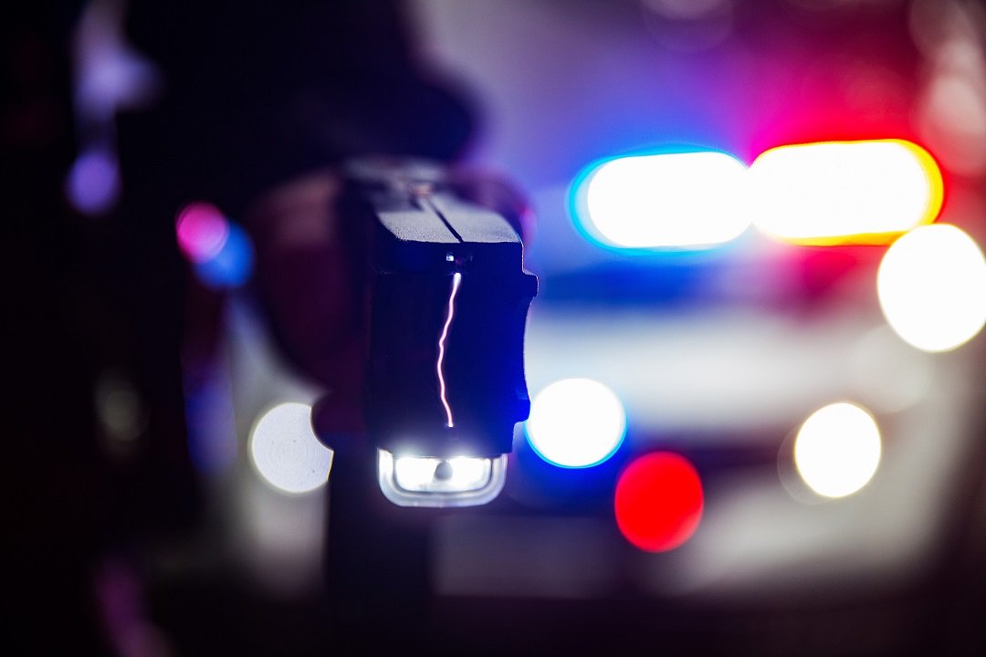 1653581371_taser.jpg