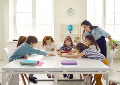 Figure professionali socio-educative, linee per servizi a minori e disabilità – www.lombardianotizie.online