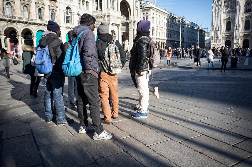 stop a ricongiungimenti senza reddito adeguato – www.lombardianotizie.online