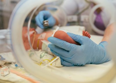 Vicepresidente visita neonata abbandonata a Monza: è in ottime condizioni – www.lombardianotizie.online