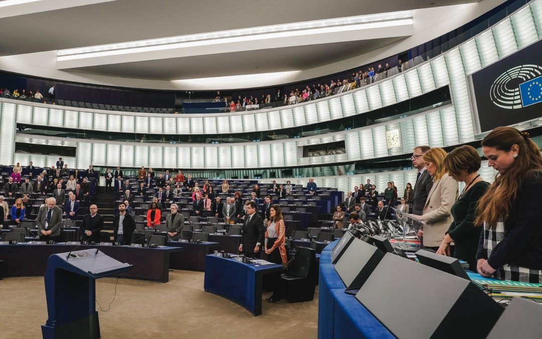 Opening: MEPs held minute of silence in memory of the victims of the earthquakes | News – www.europarl.europa.eu