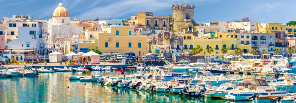 TURISMO, SANTANCHÈ: FELICE CHE ISCHIA SIA RIPARTITA A PIENO RITMO ANCHE GRAZIE AD IMPEGNO MINISTERO