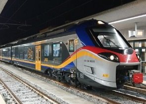 ferrovie, in arrivo un ulteriore elettrotreno oltre a 12 convogli per potenziare il servizio di trasporto regionale. regione assegna 22 milioni di euro a trenitalia per l’acquisto – www.regione.umbria.it