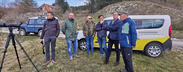 Parco Naturale interregionale del Sasso Simone e Simoncello, sopralluogo dell’ assessore Aguzzi per identificare un luogo di oss… – www.regione.marche.it