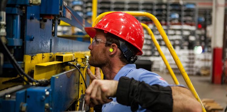 Produzione industriale: i dati Istat indicano un calo a febbraio 2023


      
        Browse
      
    
    

            
  
    

      

  


          
   – www.sardegnaimpresa.eu