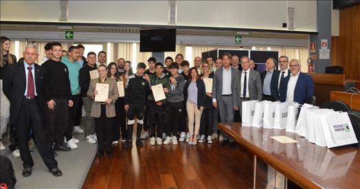 Concorso nazionale Progetti digitali – leFP: nelle Marche premiati 11 progetti e 5 scuole. Assessore Aguzzi: “Investire sulle co… – www.regione.marche.it