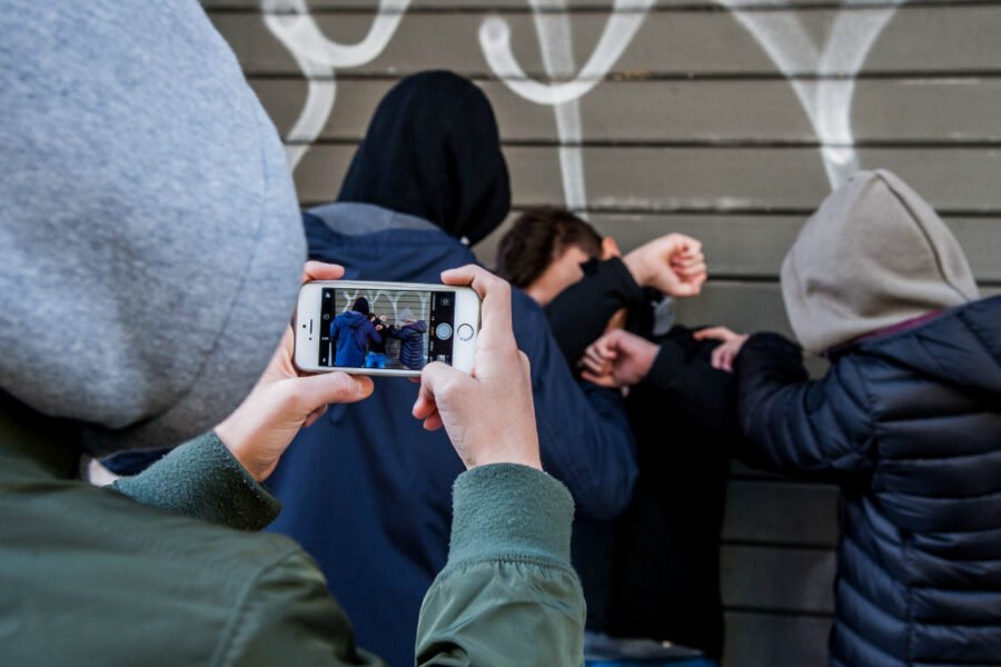 Contrasto bullismo e cyberbullismo, stanziati 800.000 euro  
						 – www.toscana-notizie.it