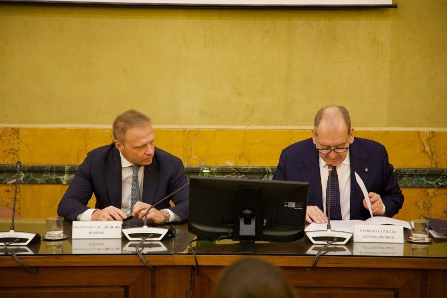 Presentato ddl sul florovivaismo. Lollobrigida: obiettivo è intervenire in modo immediato su comparto – www.politicheagricole.it