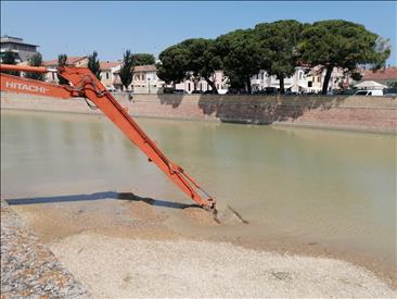 Alluvione settembre 2022. Avviati a Senigallia i lavori per il dragaggio del tratto terminale del Misa – www.regione.marche.it