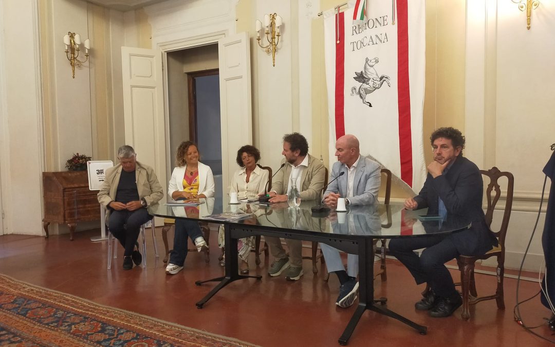 Coppa Barontini, Giani:’Torna in notturna una delle più affascinanti gare remiere di Livorno’ 
						 – www.toscana-notizie.it