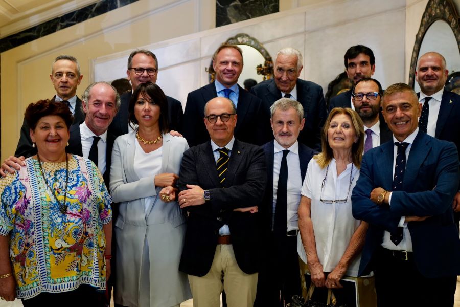 Primo Tavolo con ex Ministri dell'Agricoltura. Lollobrigida: "Condividere stabilità obiettivi Italia" – www.politicheagricole.it