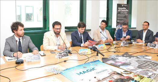 Presentati due eventi estivi che caratterizzeranno la stagione turistico- culturale di Gradara : "Assedio al Castello" e "The Ma… – www.regione.marche.it