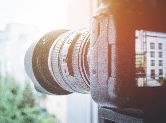 Newsletter del 26/07/23 – Giornalismo: stop a foto invasive in casa,… – www.gpdp.it