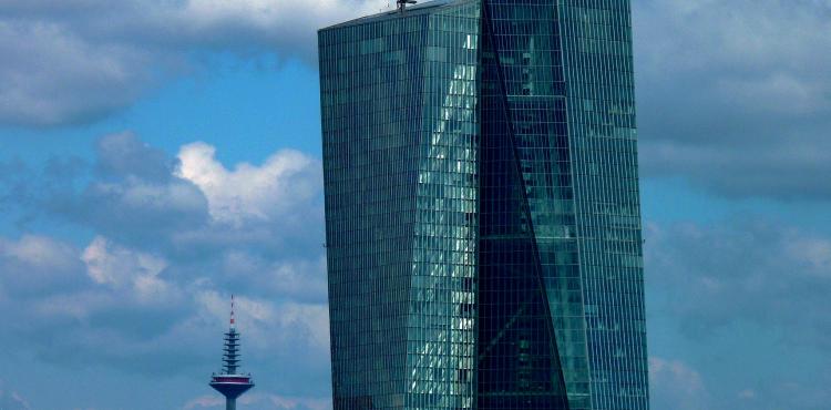 La Bce rialza i tassi di interesse di un quarto di punto portandoli al 4,25%


      
        Browse
      
    
    

            
  
    

      

  


          
   – www.sardegnaimpresa.eu