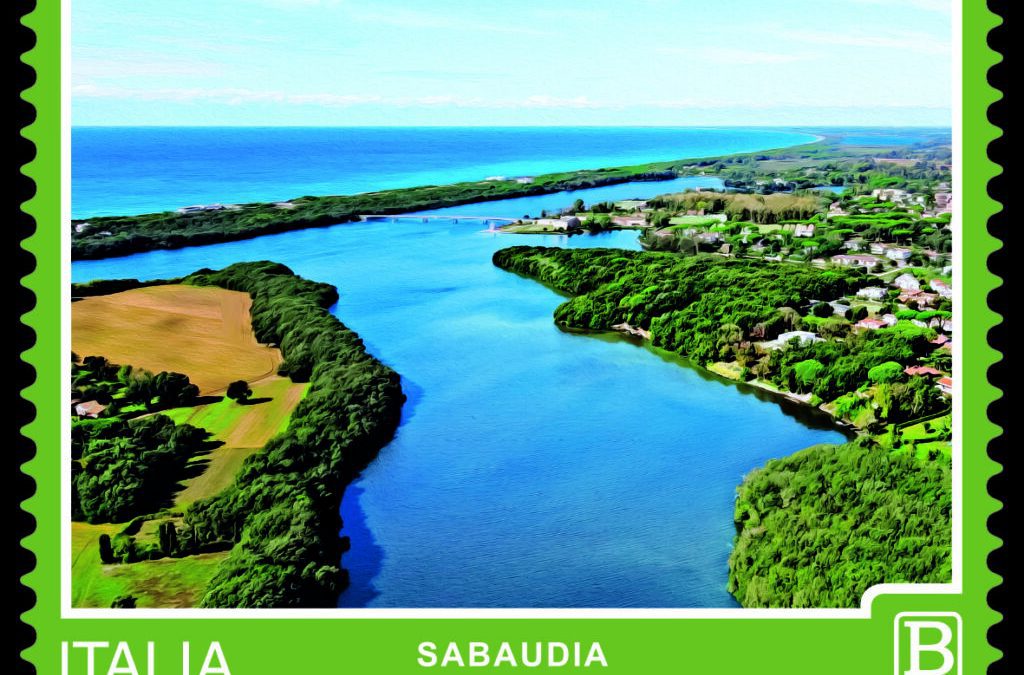 Sabaudia in un francobollo. È l’Italia del mare – VisitLazio – www.visitlazio.com
