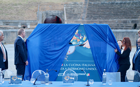 Cucina Unesco. Svelato logo candidatura. Lollobrigida: far crescere le nostre imprese e la nostra Nazione – www.politicheagricole.it