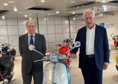 Piaggio, il presidente Giani fa gli auguri di buon lavoro ai nuovi vertici
– www.toscana-notizie.it