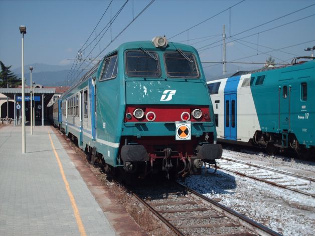 Interruzione ferroviaria temporanea Piazza al Serchio-Castelnuovo di Garfagnana, aumentati treni e bus sostitutivi 
						 – www.toscana-notizie.it