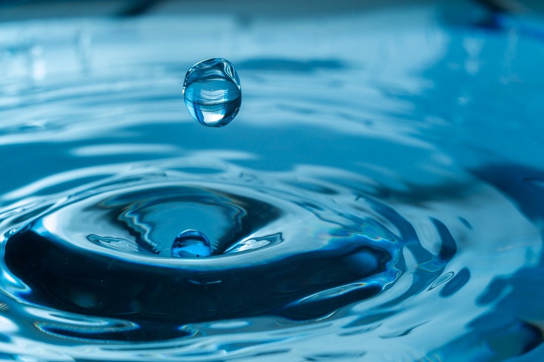acqua-goccia.jpg