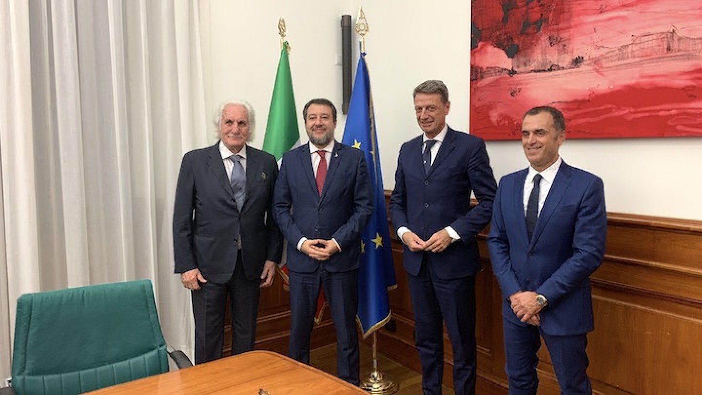 Mit-firma-protocollo-trenitalia-e-simet.jpg