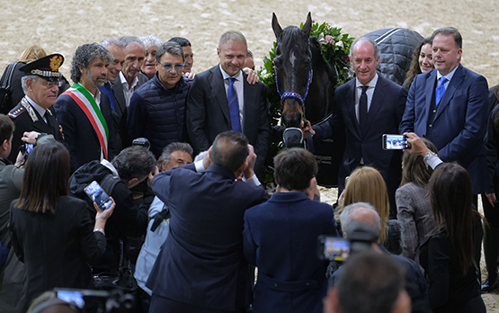Fieracavalli. Lollobrigida, ippica centrale insieme agli sport equestri – www.politicheagricole.it