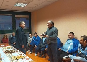politiche sociali:assessore Coletto riceve la squadra di 4° categoria dell’Ellera Calcio per festeggiare i successi sul campo – www.regione.umbria.it