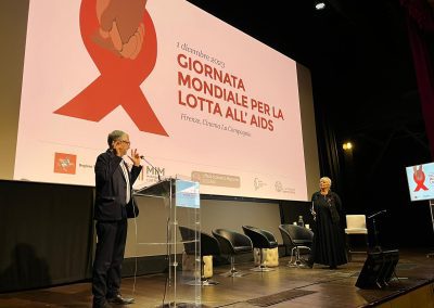 Bezzini alla giornata mondiale lotta all’Aids: “Toscana all’avanguardia: ragazzi usate i nostri servizi. La prevenzione è la chiave.”
– www.toscana-notizie.it