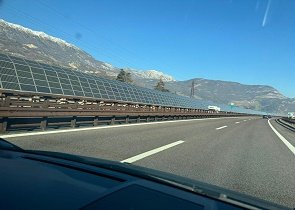 Assessore Melasecche: dalla Regione Umbria due richieste all’Anas per barriere fonoassorbenti e fotovoltaiche e cartellonistica di promozione turistica analoghe a quelle presenti sull’Autostrada del Brennero – www.regione.umbria.it