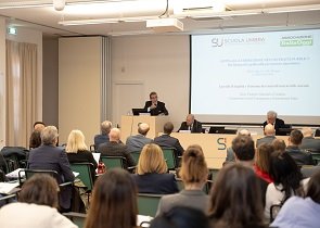 Corruzione nella PA: algoritmi e rating di legalità per costruire fiducia fra imprese, pubblica amministrazione e cittadini. Il convegno a Villa Umbra inaugura il ciclo di giornate studio “Formare per innovare” – www.regione.umbria.it