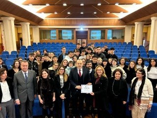 Consiglio Regionale del Lazio – L’Istituto “Cardarelli” di Tarquinia in visita alla Pisana – www.consiglio.regione.lazio.it