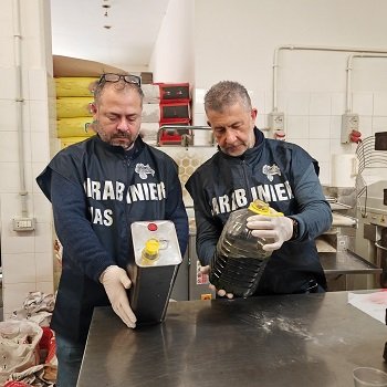 chiuse due attività e sequestrati oltre 1200 litri di olio non tracciato – www.salute.gov.it