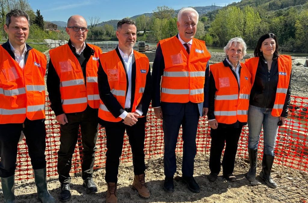 Energia pulita dall’Arno, al Girone altre 2 briglie. Sopralluogo di Giani e Monni 
						 – www.toscana-notizie.it