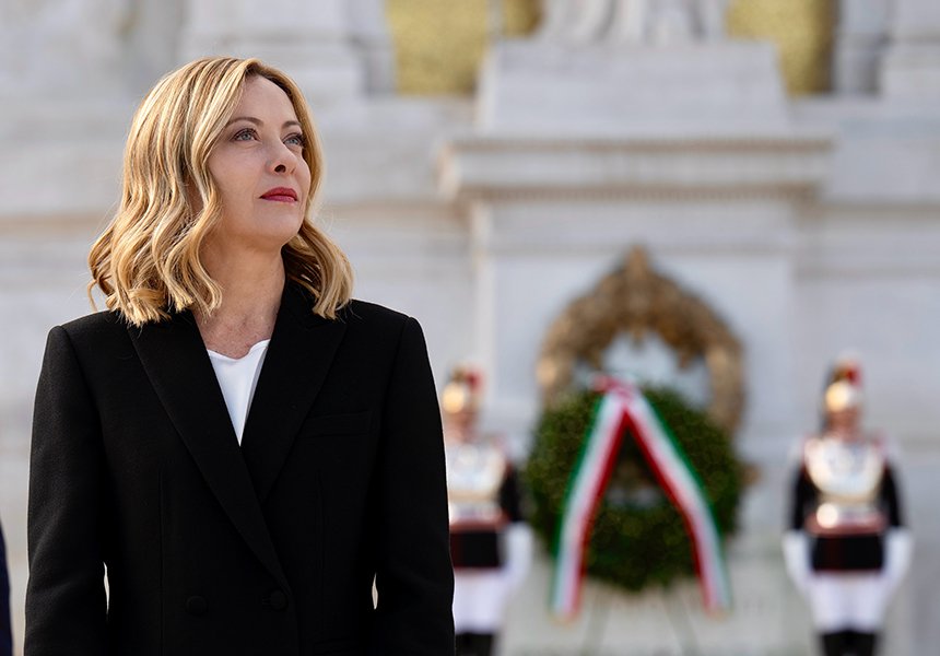 25 aprile, il Presidente Meloni all’Altare della Patria – www.governo.it