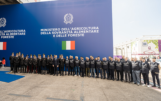 Vinitaly. Lollobrigida: 56ª edizione conferma interesse per vini italiani nel mondo – www.politicheagricole.it
