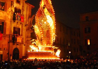 La Rete Macchine a Spalla a Parigi con S. Rosa – VisitLazio – www.visitlazio.com