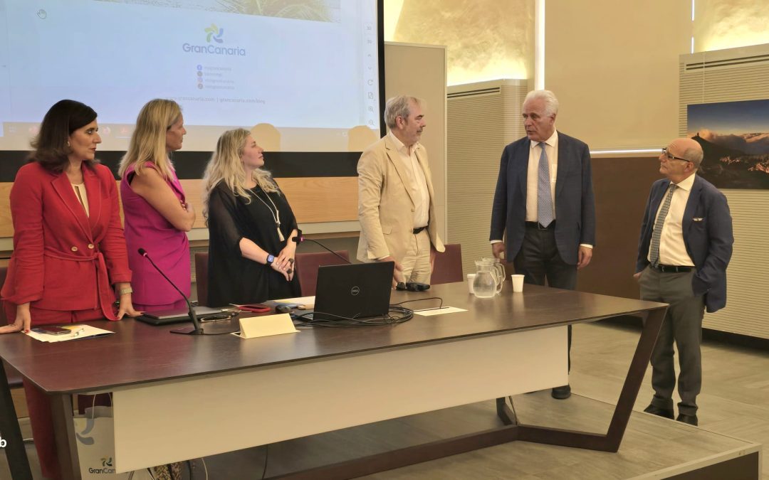 Turismo a Gran Canaria, inaugurata mostra fotografica a biblioteca Oblate di Firenze 
						 – www.toscana-notizie.it