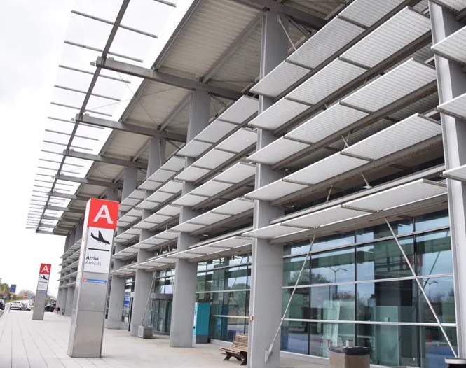 Aeroporto di Ancona: avviso di intervenuta notifica di avvio della consultazione degli utenti per la modifica dei diritti aeroportuali – www.autorita-trasporti.it