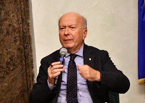 Nuovo Piano regionale Trasporti, assessore Melasecche replica ad assessore comunale di Terni: ma quale penalizzazione? Molteplici interventi previsti e in corso faranno compiere un salto di qualità nei collegamenti per tutto il territorio ternano – www.regione.umbria.it