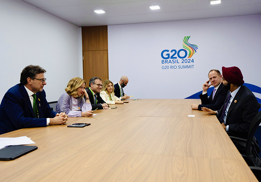 Vertice G20, incontro del Presidente Meloni con il Presidente della Banca Mondiale – www.governo.it