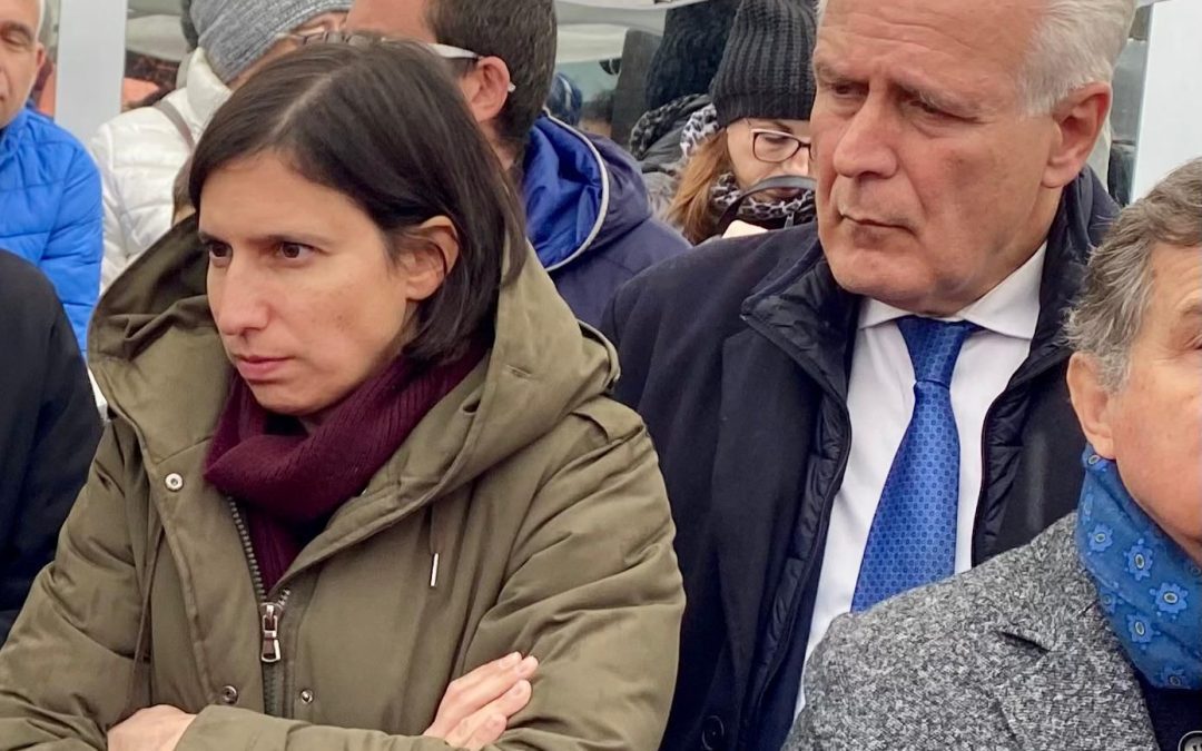 Giani a lavoratori Beko:’Toscana con voi, non permetteremo che Siena perda punto riferimento’ 
						 – www.toscana-notizie.it