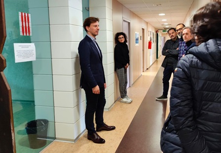 Il Vicepresidente della Regione e Assessore con delega al Personale Tommaso Bori apre il nuovo anno con un saluto ai dipendenti ufficio per ufficio – www.regione.umbria.it