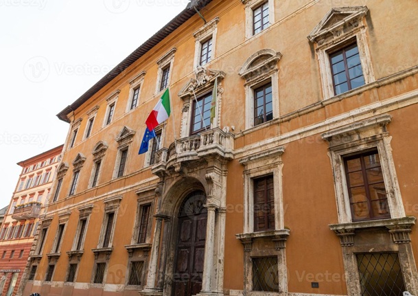 La giunta regionale ha deliberato la riduzione delle direzioni regionali da 5 a 4 con accorpamento e integrazioni di funzioni – www.regione.umbria.it