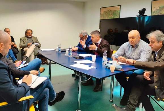 AST, l’assessore De Rebotti incontra i sindacati dei lavoratori, il sindaco Bandecchi e il presidente della Provincia di Terni, Ferranti. “Il tempo è scaduto, venga reso pubblico il contenuto dell’accordo di programma che è in ballo da tre anni: a fine febbraio è necessaria la firma” – www.regione.umbria.it