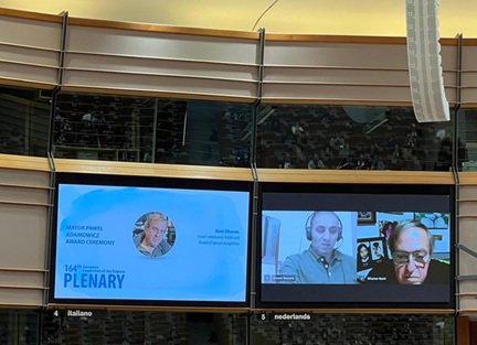 Sì a due popoli, sì a due Stati in Terra Santa. Tutti insieme schierati per la pace. Proietti: “L’Umbria, terra di San Francesco e di Aldo Capitini, non può che condividere le parole dei due leader premiati, Bassam Armani e Rami Elhanan” – www.regione.umbria.it