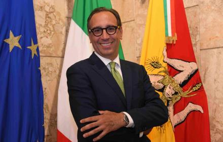 Isole minori, Aricò: «Via ai rimborsi per i biglietti dei lavoratori pubblici pendolari»