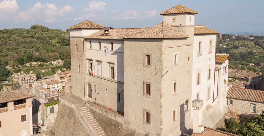 Castelnuovo di Porto cover artistiche in mostra – VisitLazio – www.visitlazio.com