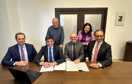 Ast, firmato il contratto per i servizi “in house”. Schifani: «Dopo il salvataggio, adesso il rilancio» 

   – www.regione.sicilia.it